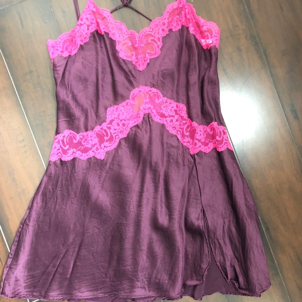 VS LINGERIE SMALL
